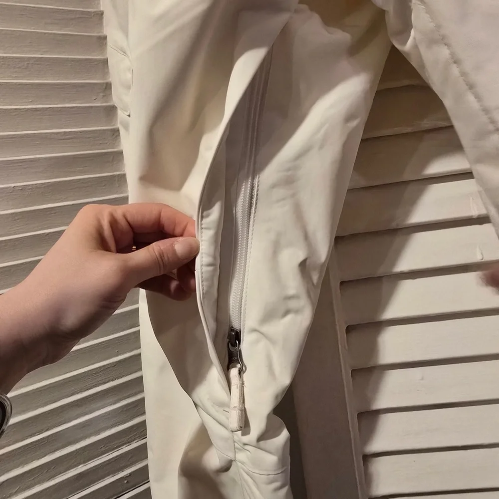 The North Face Women's Cream Snow Pants - Picture 3 of 11